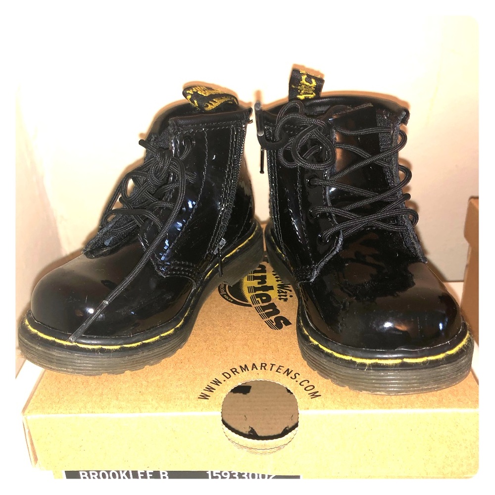 Dr Martens Brooklee (patent black)